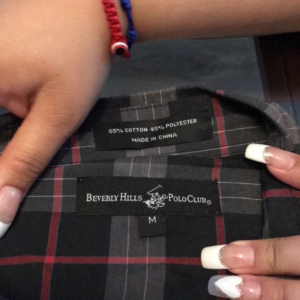 Mens button up - Picture 2 of 3
